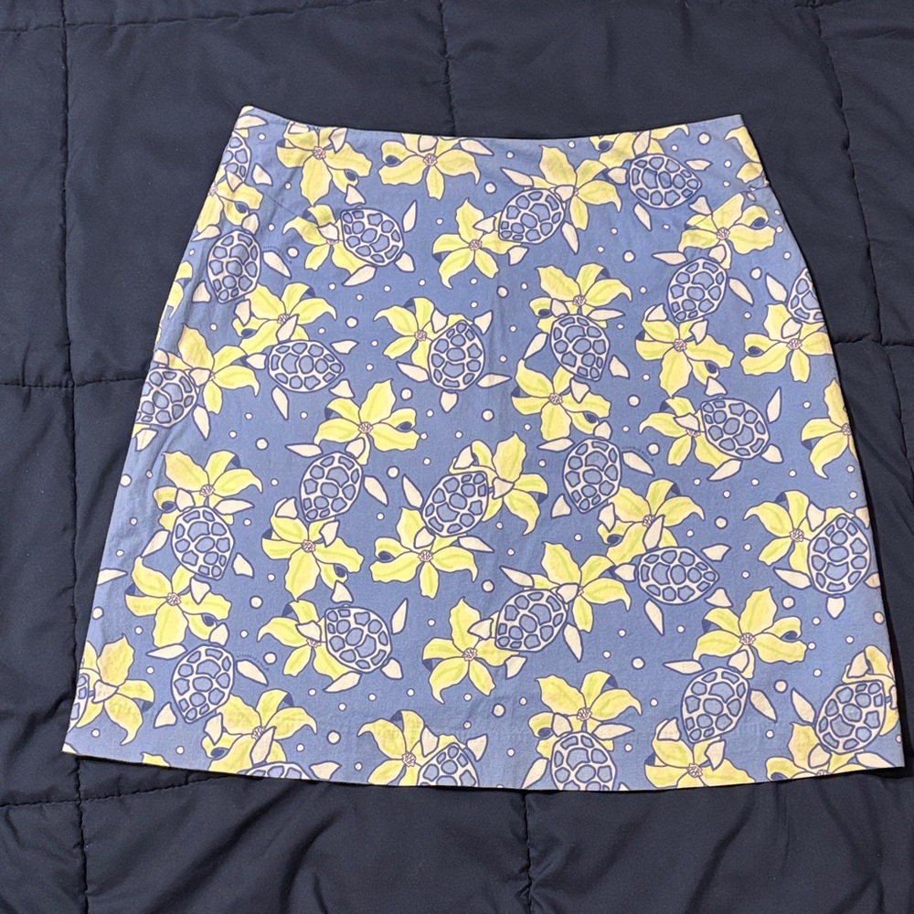 Vineyard Vines Blue Mini Skirt with Yellow Floral & Turtle Motif